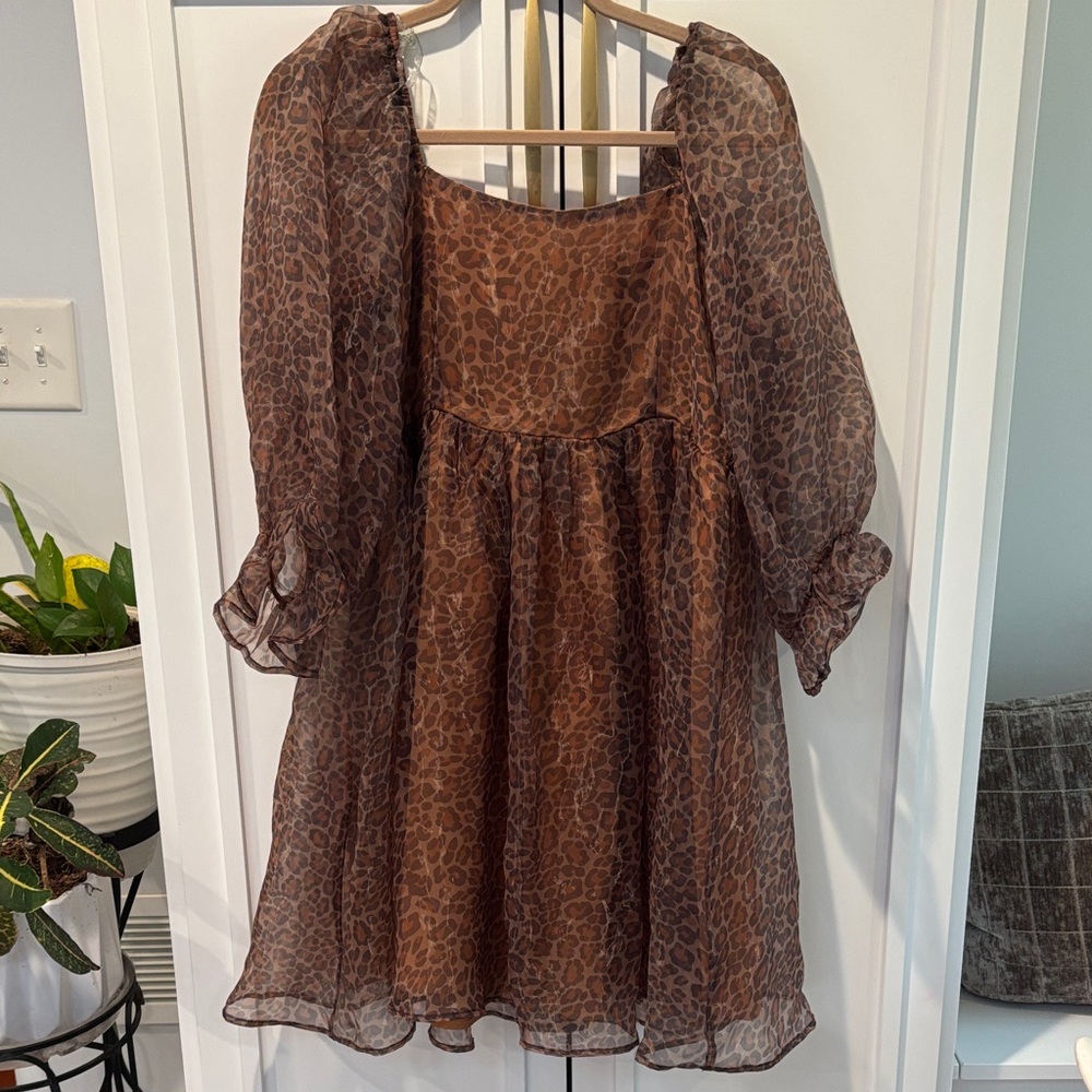 entro Brown Leopard Print Mini Dress